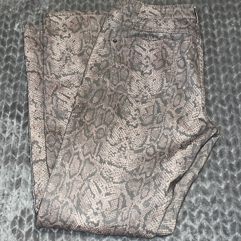 INC animal print skinny jeans. Size 10.